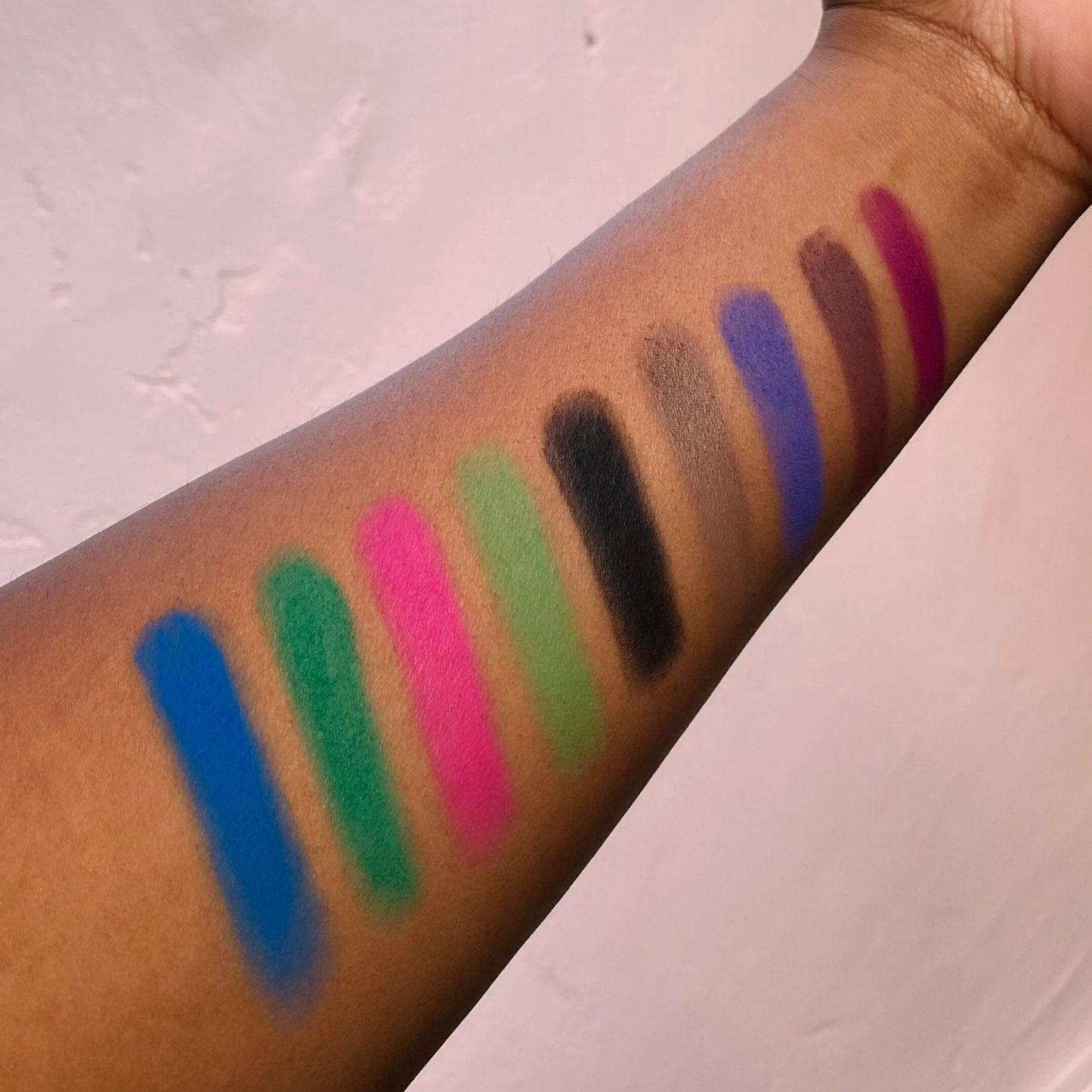 Lemon Box Beauty Eyeshadow Palette Take 1