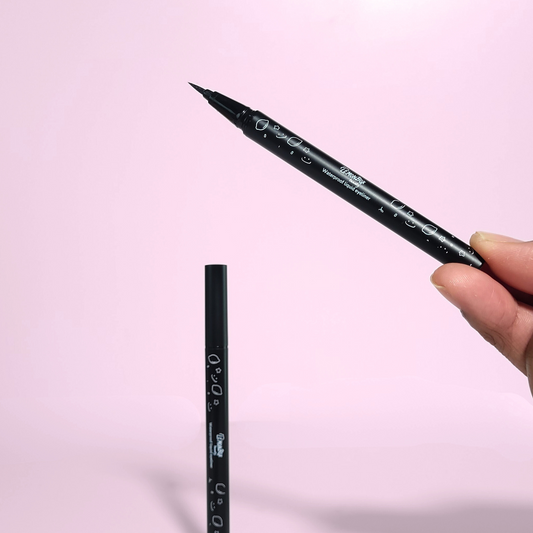 Lemon Box Beauty Waterproof pro tip eyeliner