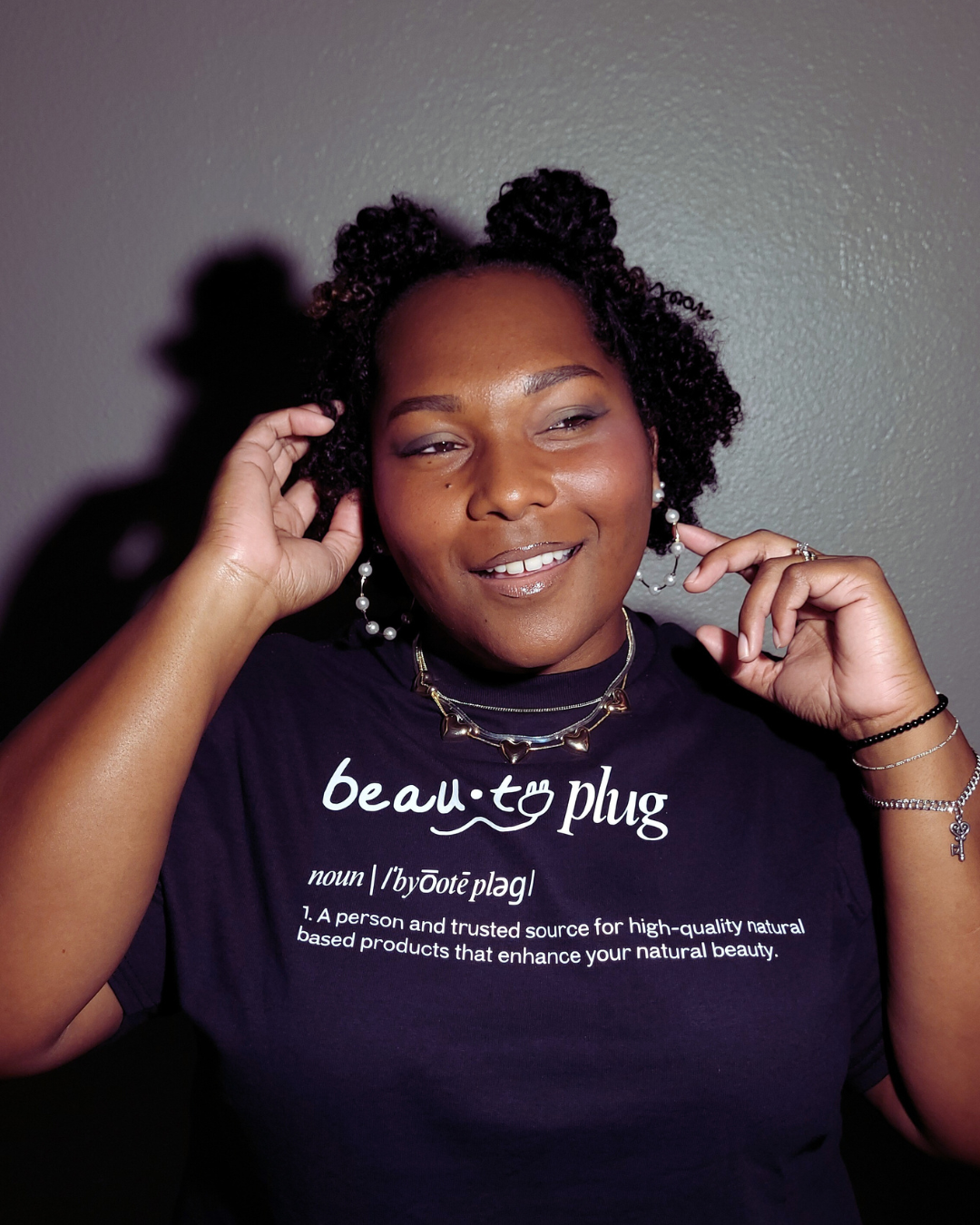 Beauty Plug T-shirt | Lemon Box Beauty Apparel